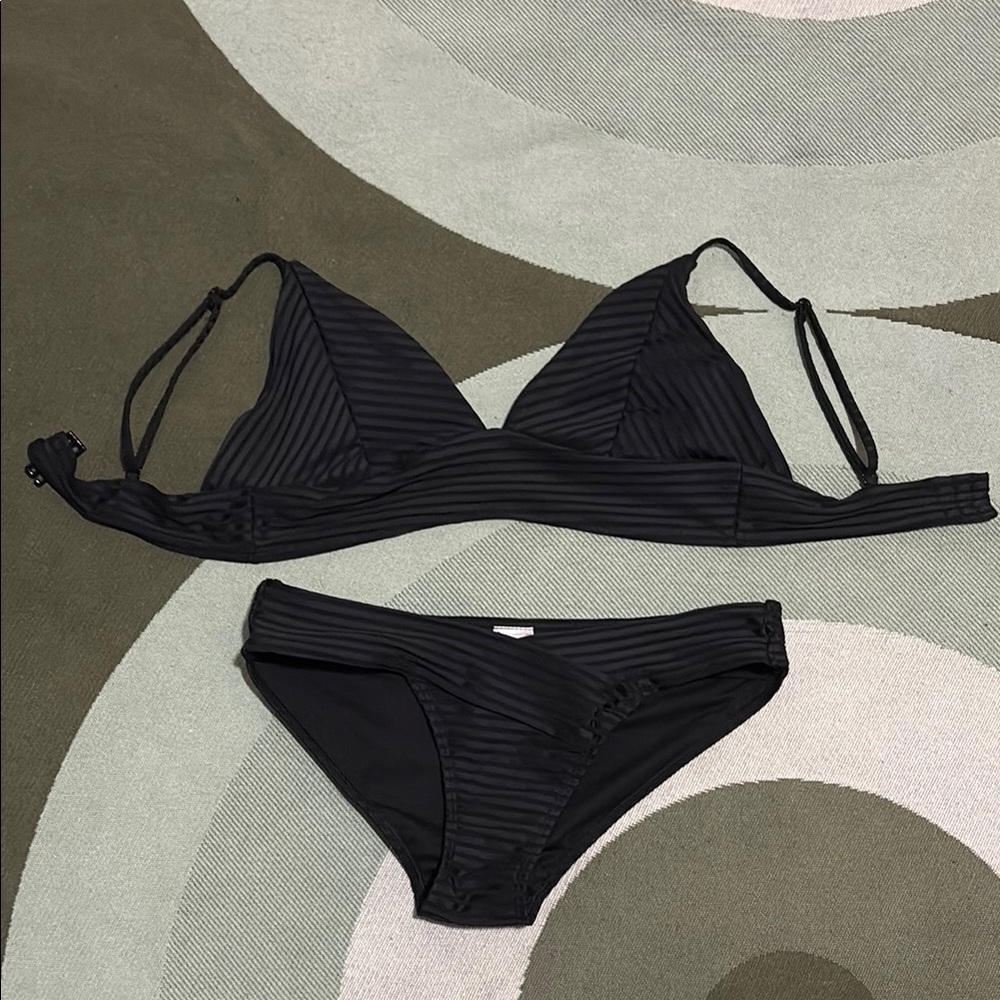Black Striped Women's Bikini Set